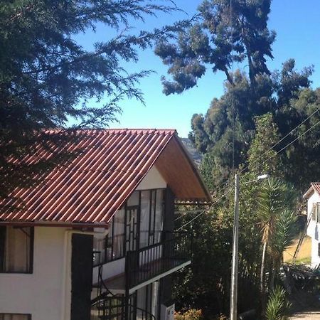 Cabañas Refugio del cerro Aquitania Exterior foto